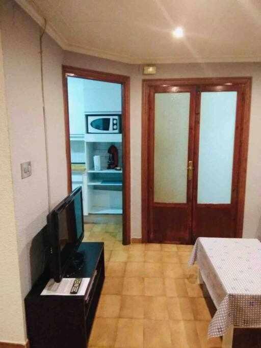 Apartamentos Centro Ciudad 2 Habitaciones Elda Zewnętrze zdjęcie