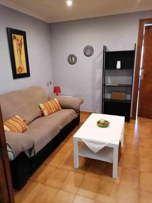 Apartamentos Centro Ciudad 2 Habitaciones Elda Zewnętrze zdjęcie