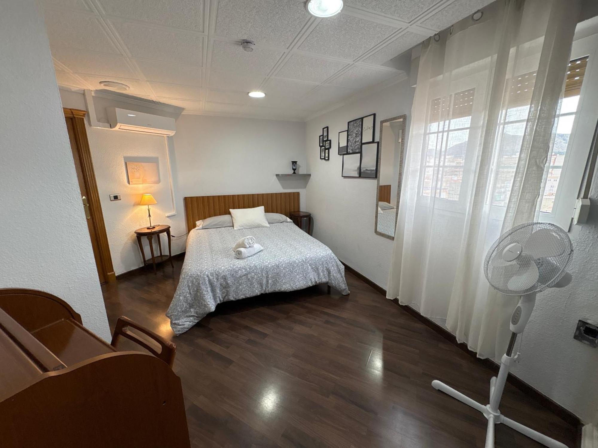 Apartamentos Centro Ciudad 2 Habitaciones Elda Zewnętrze zdjęcie